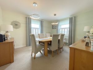 Winterbourne Gardens- click for photo gallery